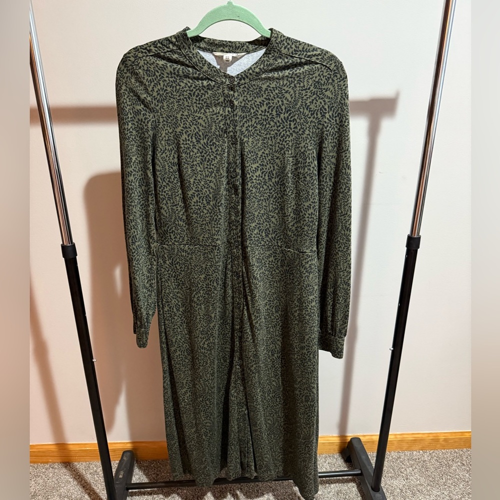 Boden Olive Patterned Button-Up long sleeve dress 👗